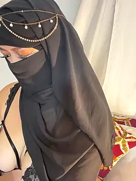 Amyraa  online show from 11.23.25