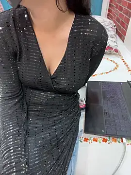 HORNYDIVYABABY online show from 03.08.26