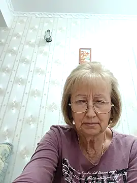 Snapshot of AlikaSwan5821 chatting on 10.08.25 AlikaSwan5821 online show from 10.08.25