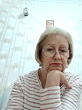 Snapshot of AlikaSwan5821 chatting on 11.11.25 AlikaSwan5821 online show from 11.11.25