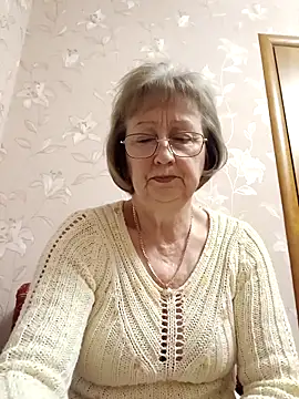 Snapshot of AlikaSwan5821 chatting on 02.16.26 AlikaSwan5821 online show from 02.16.26