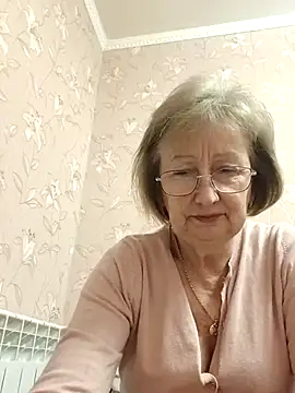 Snapshot of AlikaSwan5821 chatting on 02.24.26 AlikaSwan5821 online show from 02.24.26