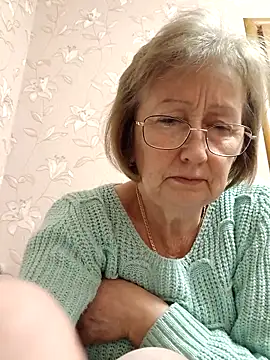 Snapshot of AlikaSwan5821 chatting on 02.25.26 AlikaSwan5821 online show from 02.25.26