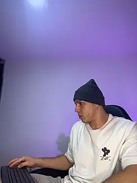 max valiant1 online show from 02.18.26