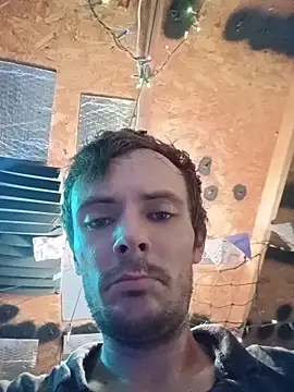 Snapshot of RichardW chatting on 06.17.26 RichardW online show from 06.17.26