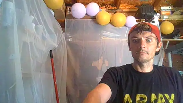 Snapshot of RichardW chatting on 06.20.26 RichardW online show from 06.20.26
