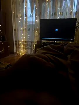 Snapshot of LuckyGirlfriends chatting on 10.26.25 LuckyGirlfriends online show from 10.26.25