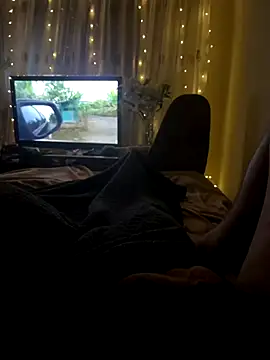 Snapshot of LuckyGirlfriends chatting on 11.23.25 LuckyGirlfriends online show from 11.23.25