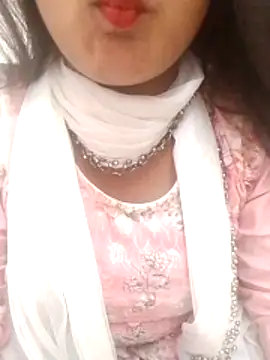 Snapshot of Babe_Doll04 chatting on 05.13.26 Babe Doll04 online show from 05.13.26