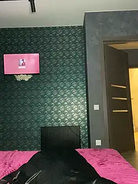 Snapshot of FavoriteKira chatting on 02.15.26 FavoriteKira online show from 02.15.26