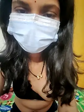 Shivani2002 online show from 11.16.25