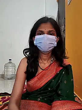 Shivani2002 online show from 12.04.25