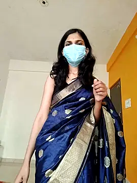 Shivani2002 online show from 02.05.26