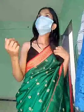 Shivani2002 online show from 02.18.26