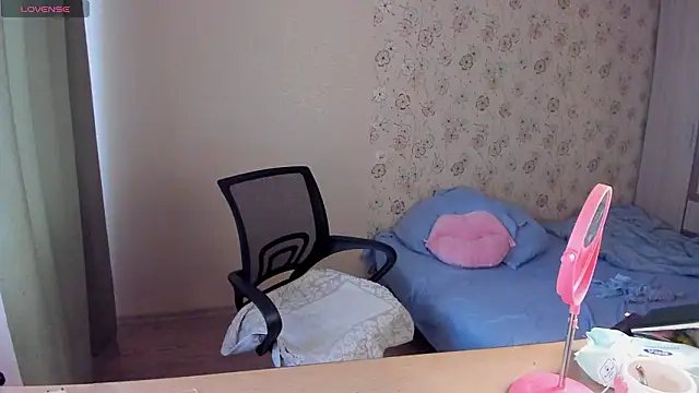 Alice next door online show from 03.19.26