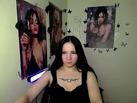 Em7MaA online show from 10.18.25