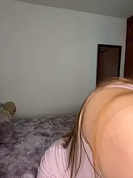 Cutie blondie online show from 11.24.25