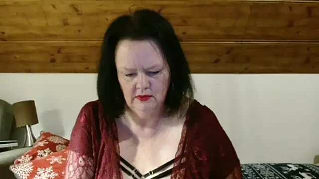 TiffanyMature online show from 12.14.25