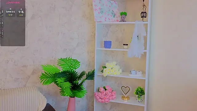 GiseleLamos online show from 11.16.25