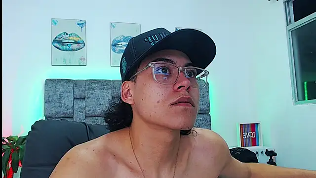 dirty model online show from 09.14.25