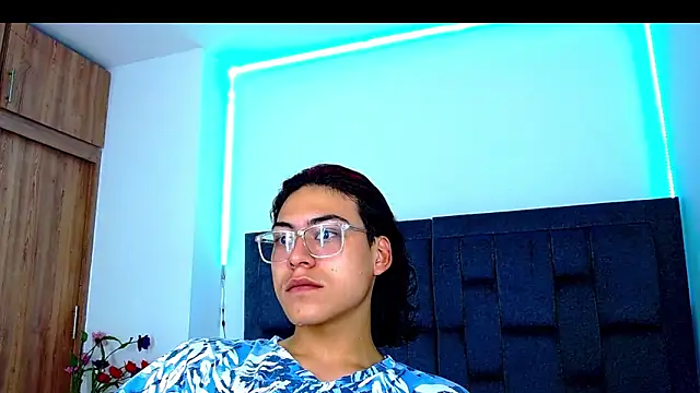 dirty model online show from 10.01.25