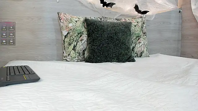 katia cute online show from 10.23.25