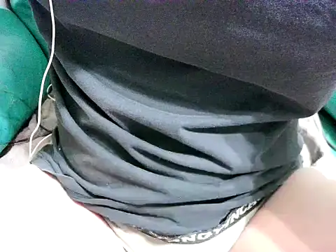 Snapshot of kk5413 chatting on 02.14.26 kk5413 online show from 02.14.26