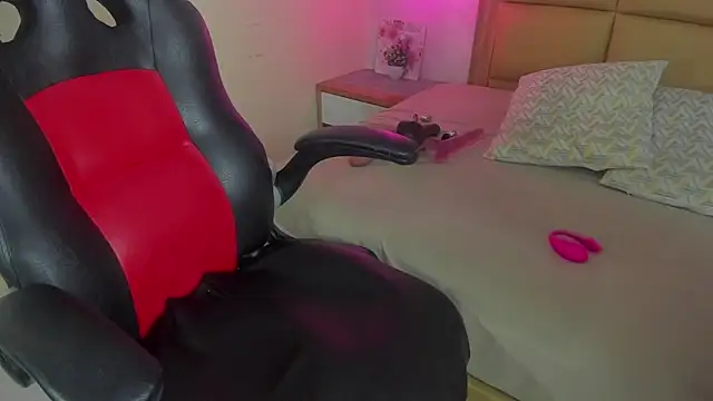 MELISSAROUGE online show from 02.19.26