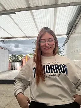 LunaVelvet777 online show from 11.26.25