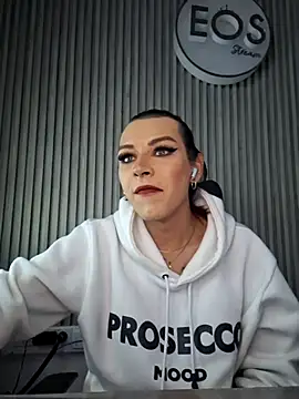 Snapshot of Lilith_Zamara chatting on 11.26.25 Lilith Zamara online show from 11.26.25