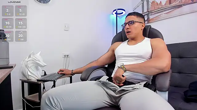 Dash Bukoski online show from 10.27.25