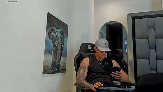 Snapshot of Dash_Bukoski chatting on 02.19.26 Dash Bukoski online show from 02.19.26