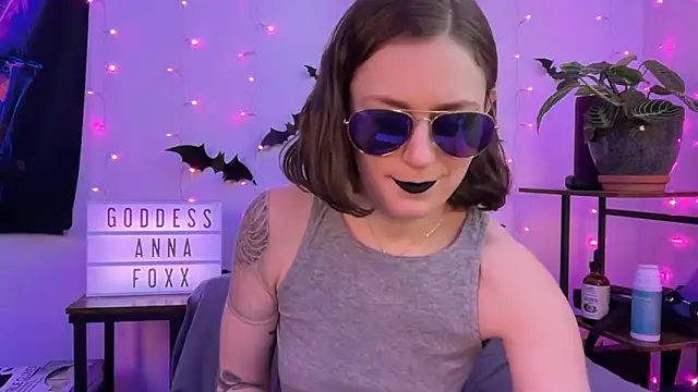 mistressannafoxx online show from 11.18.25