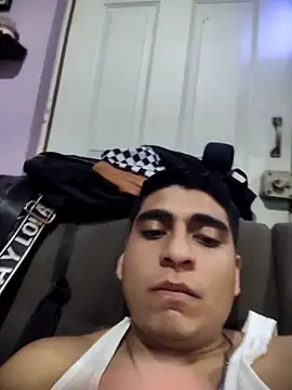 Snapshot of Rtmh1250 chatting on 10.23.25 Rtmh1250 online show from 10.23.25