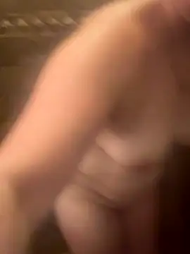 Snapshot of M1l3yD3w chatting on 11.09.25 M1l3yD3w online show from 11.09.25