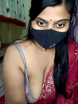 Snapshot of reena502 chatting on 02.07.26 reena502 online show from 02.07.26