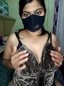 Snapshot of reena502 chatting on 02.27.26 reena502 online show from 02.27.26