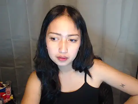 Snapshot of Soft_Angel8 chatting on 04.12.26 Soft Angel8 online show from 04.12.26