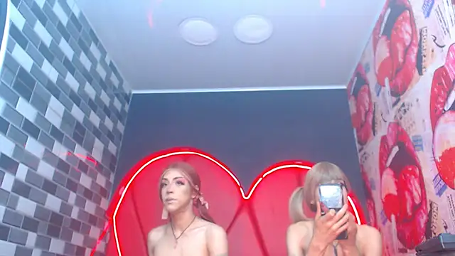 Snapshot of julessxcharlotte chatting on 09.27.25 julessxcharlotte online show from 09.27.25