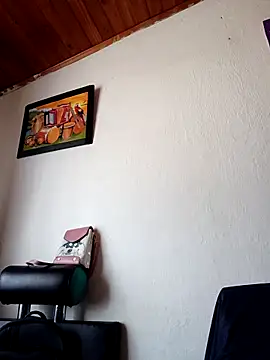 Mia-Glow online show from 02.26.26