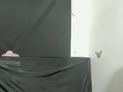 Snapshot of evelynesex chatting on 04.23.26 evelynesex online show from 04.23.26