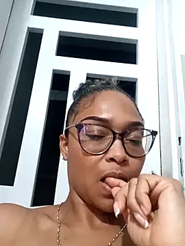 BiiancaEstradaa online show from 03.18.26