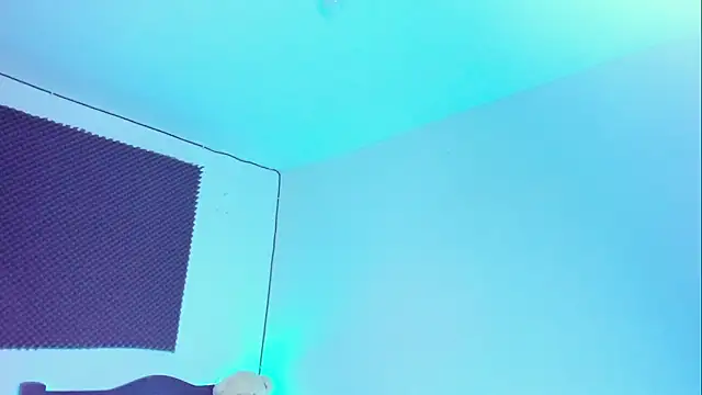 Ellope  online show from 11.12.25