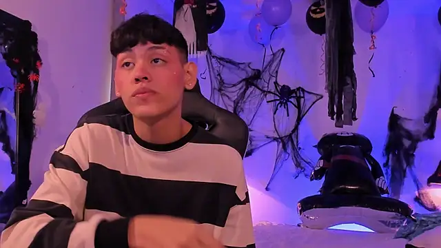 zeus blaze online show from 10.14.25