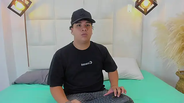 Naim Bennetsex online show from 09.22.25