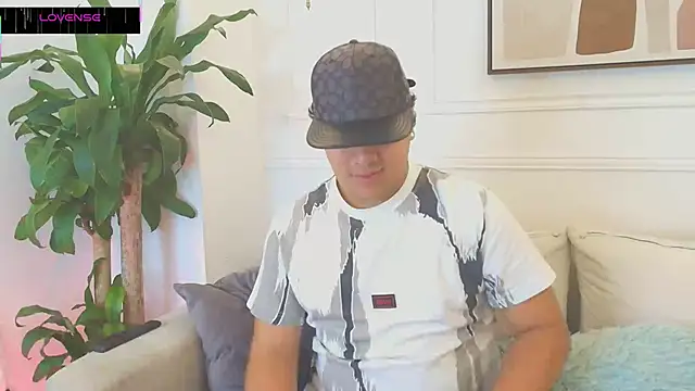 Naim Bennetsex online show from 10.24.25