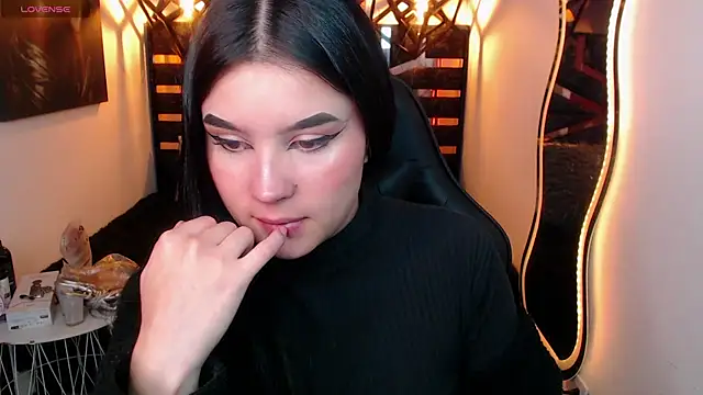 Natalie loffreda online show from 04.07.26