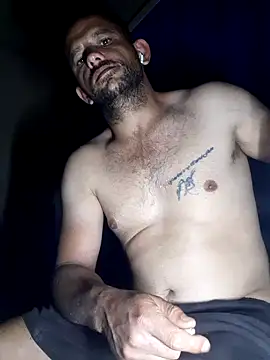 Snapshot of Lekewarmele chatting on 10.06.25 Lekewarmele online show from 10.06.25