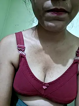 Snapshot of Telugu___Sexygirl___Naidu chatting on 04.19.26 Telugu Sexygirl Naidu online show from 04.19.26