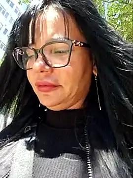 Snapshot of Ella_sweety00 chatting on 04.26.26 Ella sweety00 online show from 04.26.26